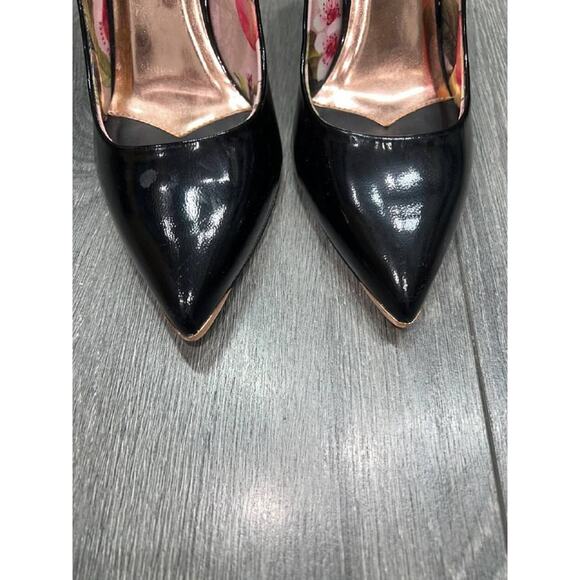 Ted Baker Patent Leather Pumps shoes Sz 38.5 black w/details S000111 - Picture 4 of 12